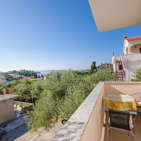 Apartments Blazenka Banjol 외부 사진