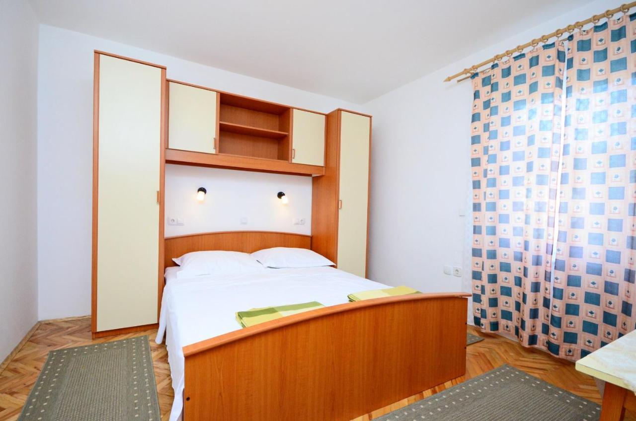 Apartments Blazenka Banjol 외부 사진