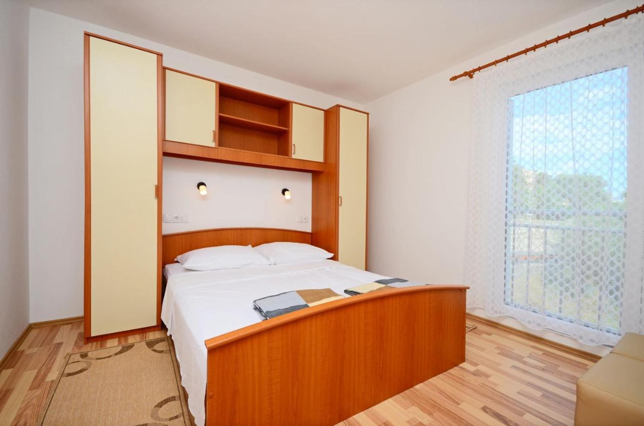 Apartments Blazenka Banjol 외부 사진