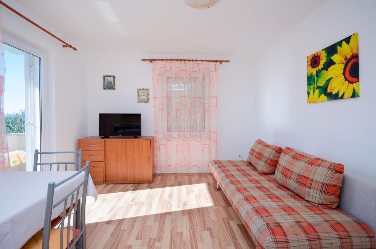 Apartments Blazenka Banjol 외부 사진
