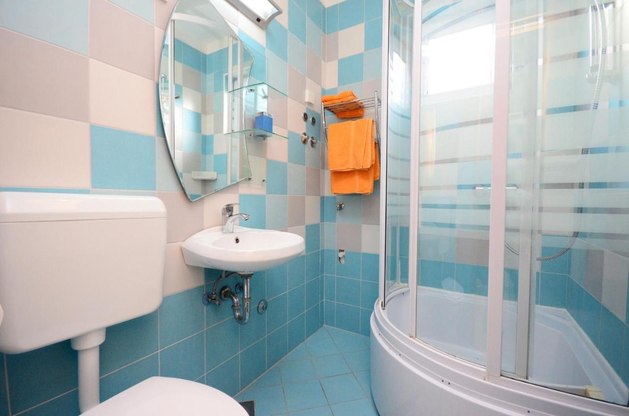 Apartments Blazenka Banjol 외부 사진