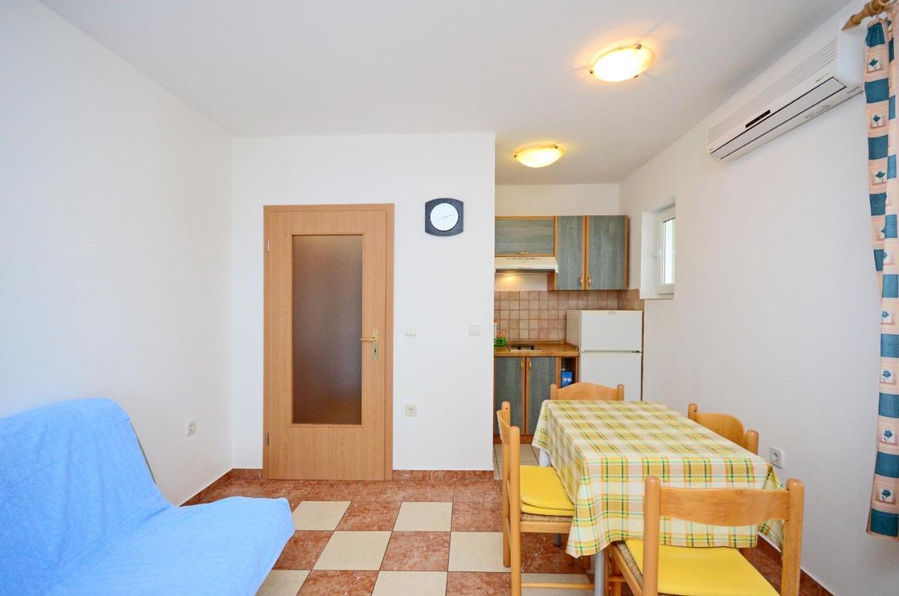 Apartments Blazenka Banjol 외부 사진