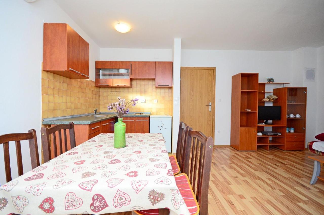 Apartments Blazenka Banjol 외부 사진